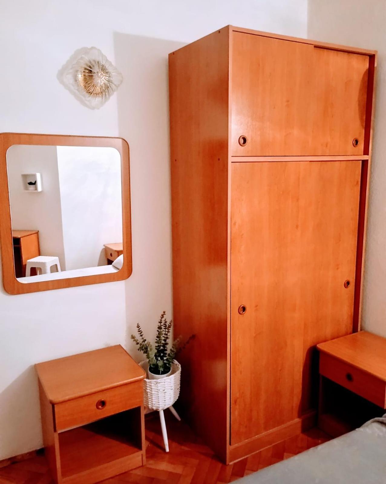 Rooms Helena Krk Town Luaran gambar