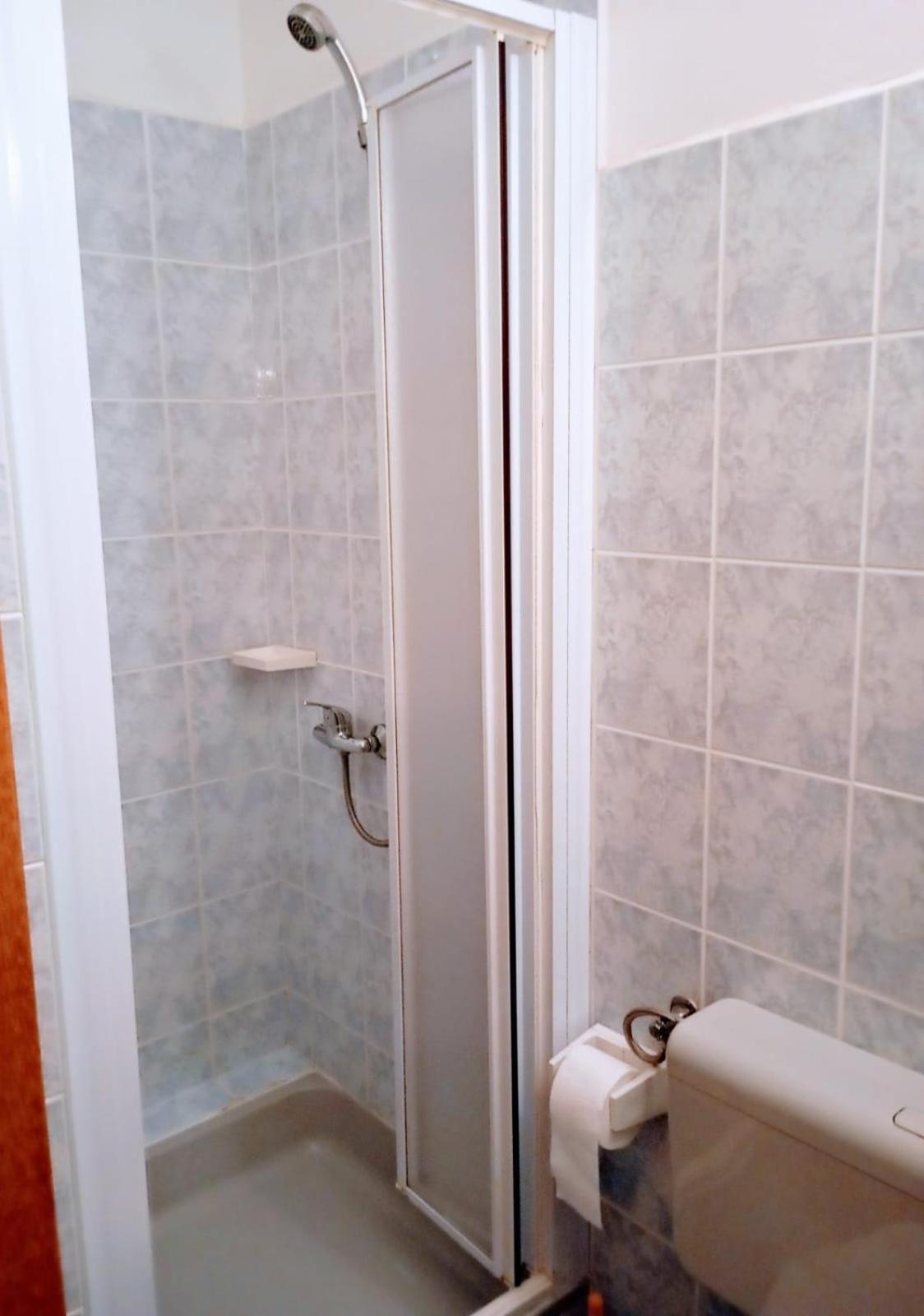 Rooms Helena Krk Town Luaran gambar