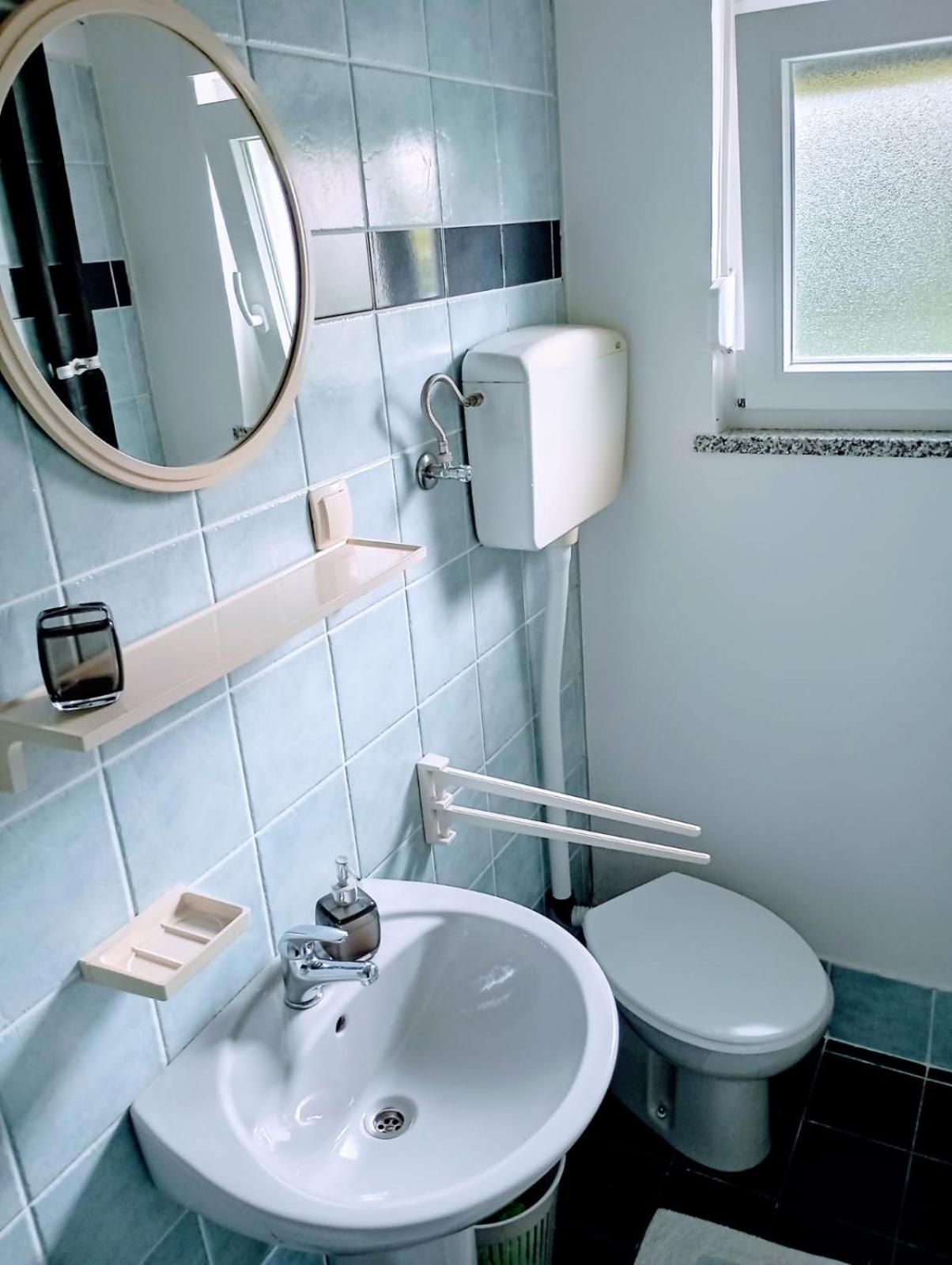 Rooms Helena Krk Town Luaran gambar