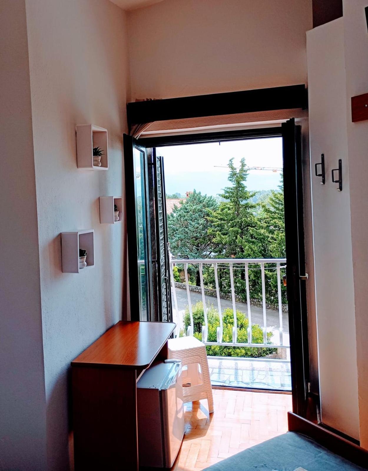 Rooms Helena Krk Town Luaran gambar